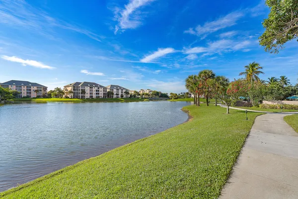 $2,600 | 353 Highway 1, Unit A107, Jupiter, FL 33477
