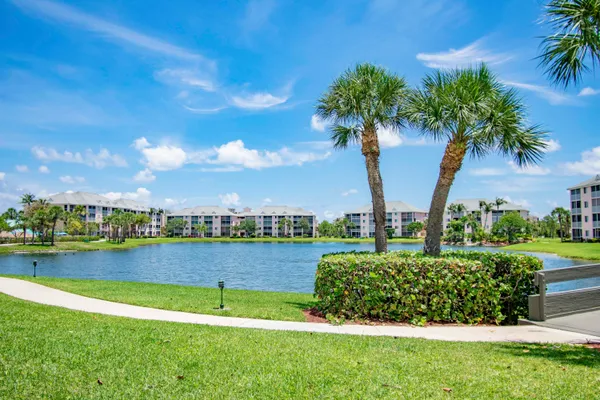 $2,600 | 353 Highway 1, Unit A107, Jupiter, FL 33477