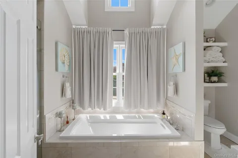 $2,150,000 | 27 Davison Place, Rockville Centre, NY 11570