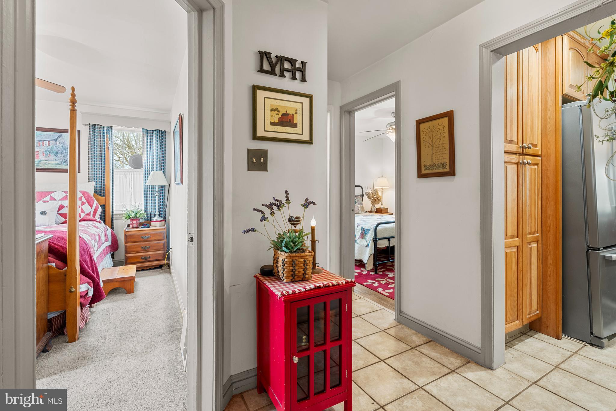 524 Scott Road Perkasie, PA 18944 - Photo 17 of 38 a living room with furniture