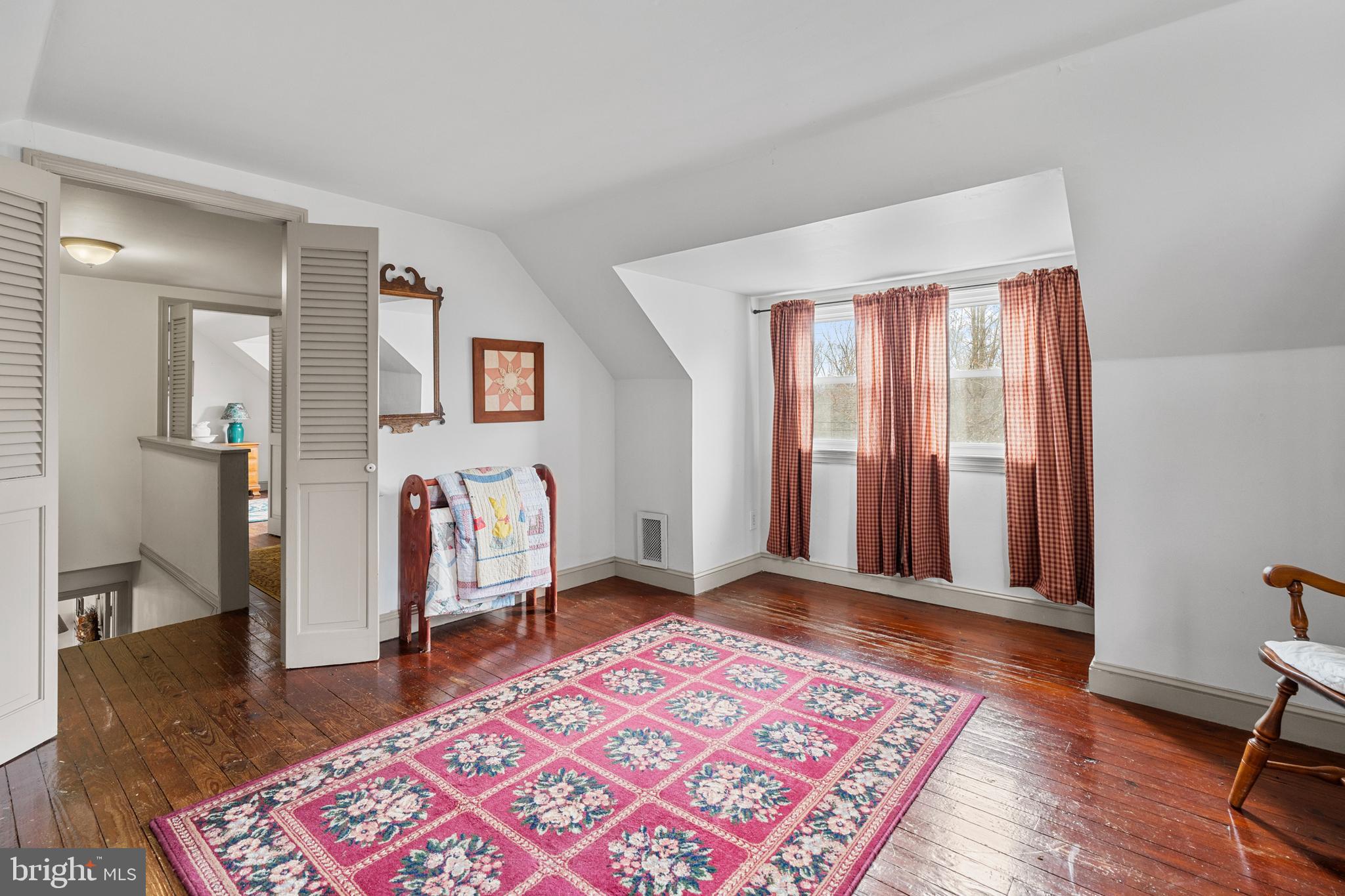 524 Scott Road Perkasie, PA 18944 - Photo 22 of 38 a view of an empty room