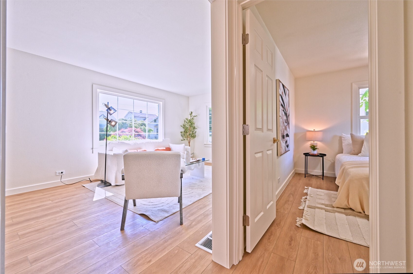 421 Wells Avenue North Renton, WA 98057 - Photo 8 of 35