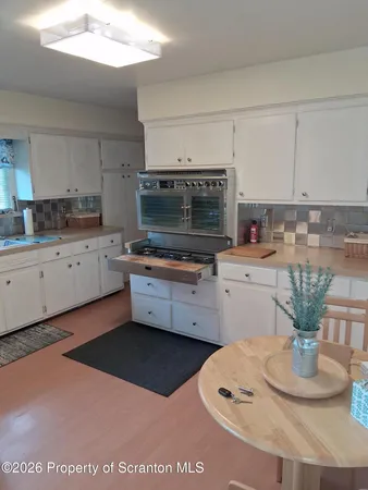 $230,000 | 5 Monarch Road, Wilkes Barre, PA 18706