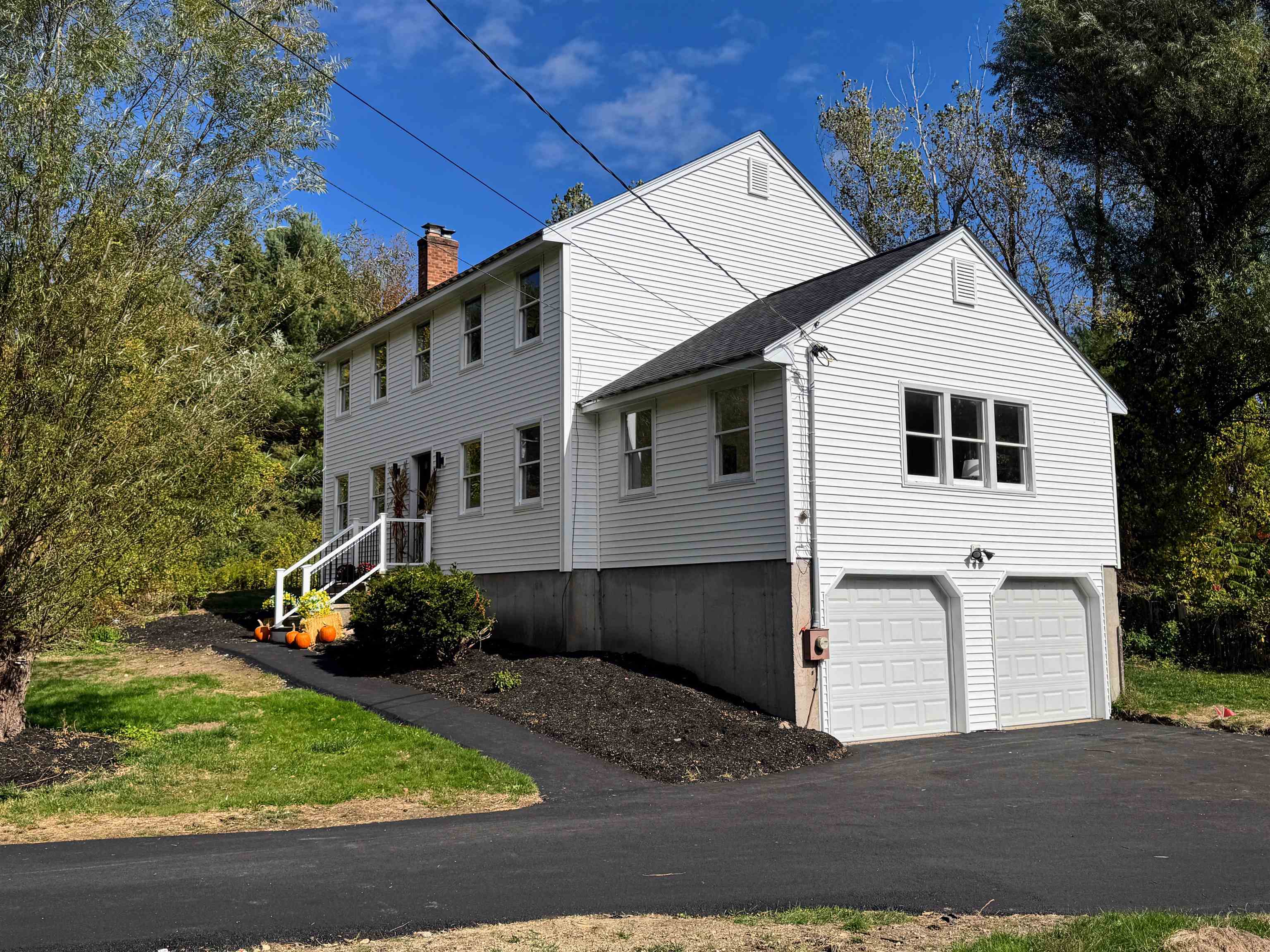 4 Chase Road Sandown, NH 03873 - Photo 2 of 45