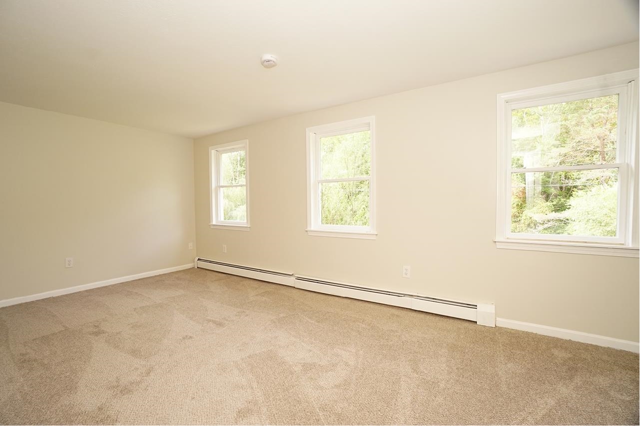 4 Chase Road Sandown, NH 03873 - Photo 29 of 45