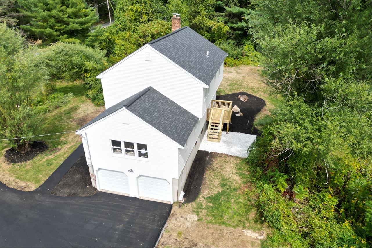 4 Chase Road Sandown, NH 03873 - Photo 6 of 45