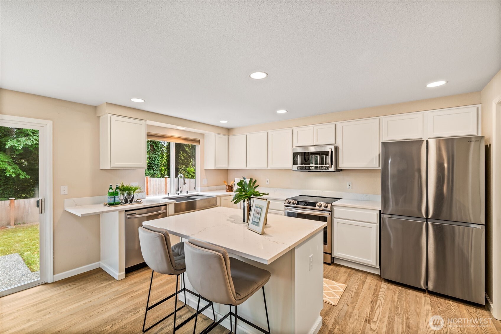 12856 Southeast 175th Court Renton, WA 98058 - Photo 3 of 35 Gallery Image 3