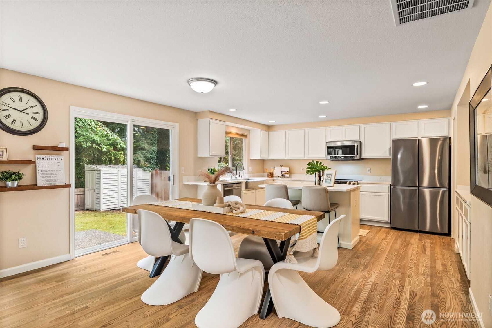 12856 Southeast 175th Court Renton, WA 98058 - Photo 9 of 35 Gallery Image 9