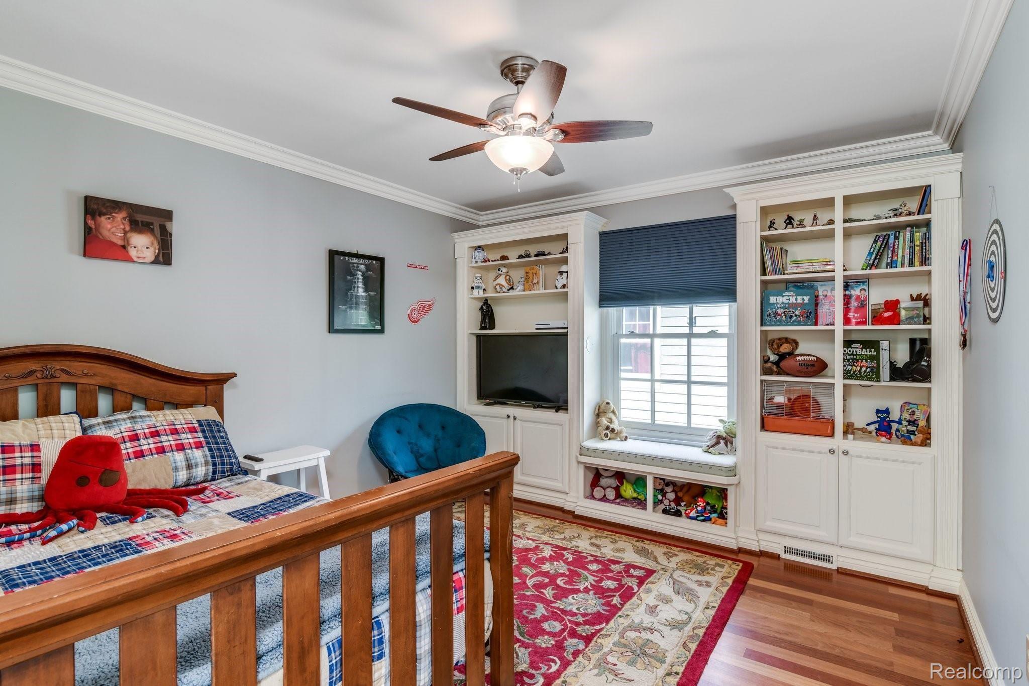 644 Ruffner Avenue Birmingham, MI 48009 - Photo 16 of 29 Bedroom #3 w/ custom built-ins