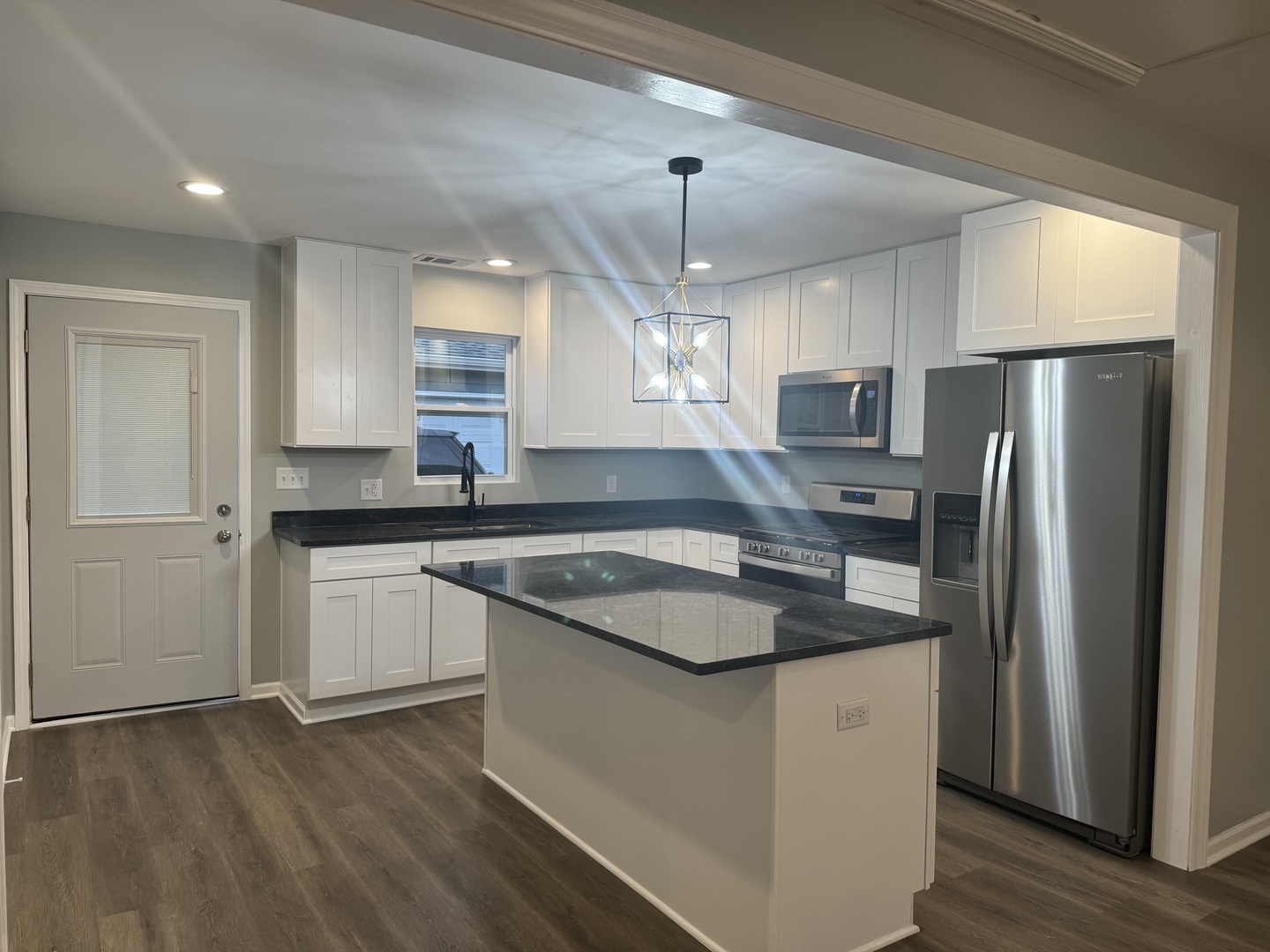 415 Tallman Avenue Romeoville, IL 60446 - Photo 3 of 10 Gallery Image 3