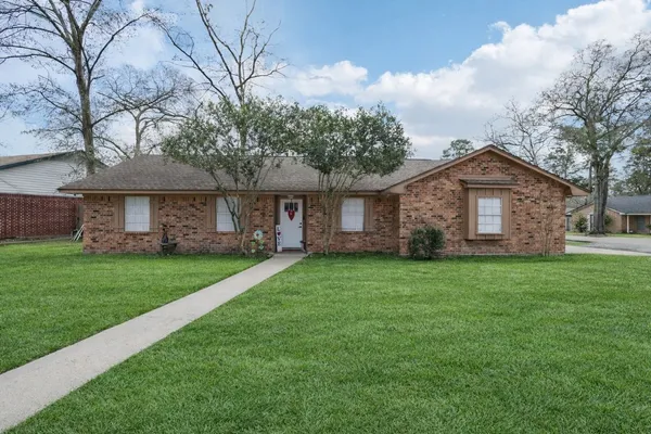 $215,000 | 100 Montrose Circle, Conroe, TX 77301