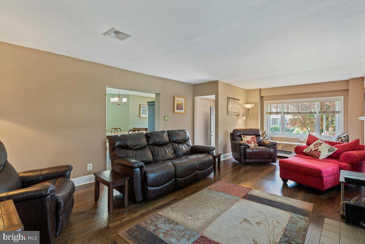 220 East Manoa Road Havertown, PA 19083 - Photo 11 of 25