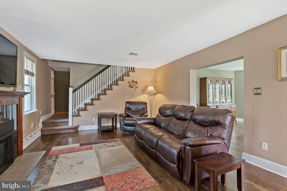220 East Manoa Road Havertown, PA 19083 - Photo 13 of 25
