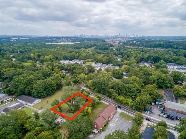 $500,000 | 2102 Bolton Road Northwest, Atlanta, GA 30318