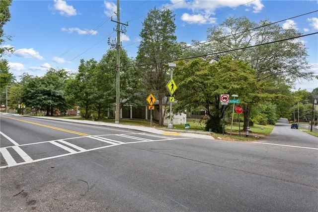 $500,000 | 2102 Bolton Road Northwest, Atlanta, GA 30318