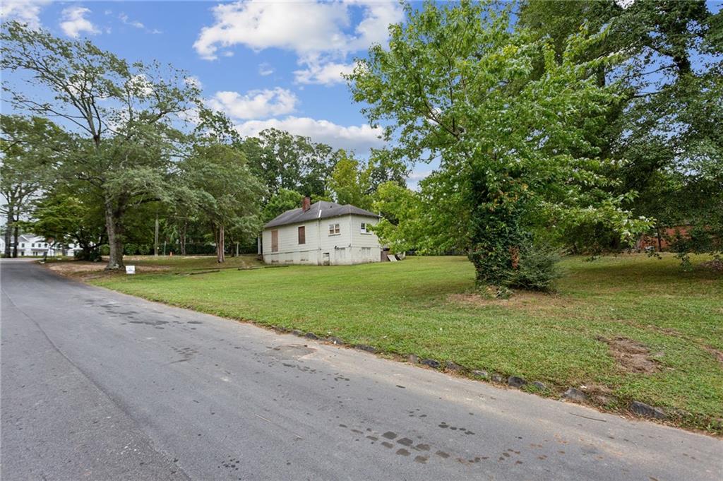 2102 Bolton Road Northwest Atlanta, GA 30318 - Photo 13 of 20