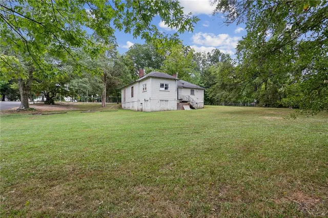 $500,000 | 2102 Bolton Road Northwest, Atlanta, GA 30318