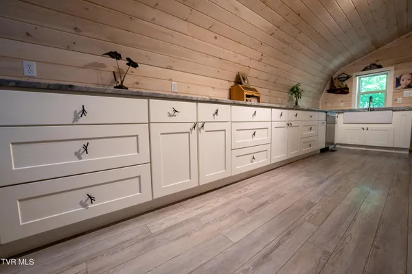 $2,650,000 | 310-ac Ben Bloomer Road, Sneedville, TN 37869