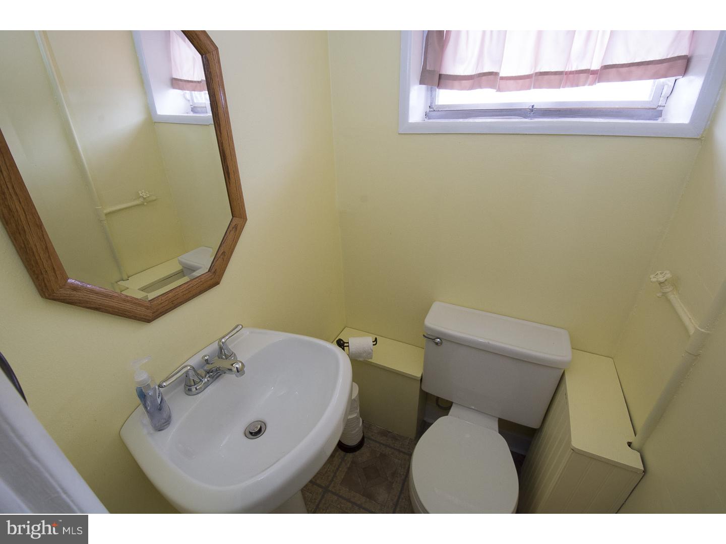 12706 Medford Road Philadelphia, PA 19154 - Photo 22 of 25 Gallery Image 22