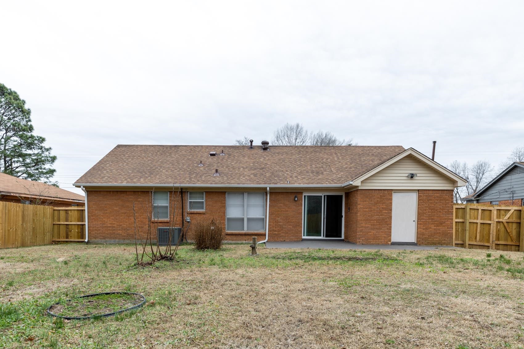 1820 West Holmes Road Memphis, TN 38109 - Photo 20 of 25 a front view of a house with garden