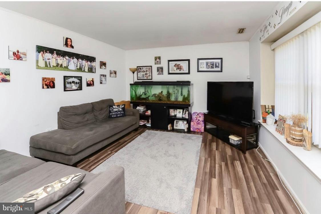 Living room2