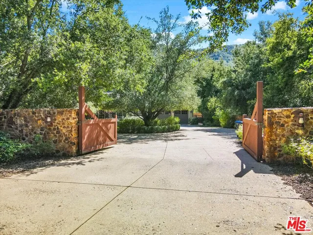 $15,995 | 29734 Mulholland Highway, Agoura Hills, CA 91301