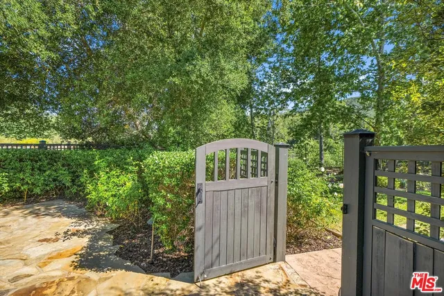 $16,500 | 29734 Mulholland Highway, Agoura Hills, CA 91301
