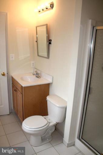 8305 Patapsco Road Pasadena, MD 21122 - Photo 19 of 26 Bath #3