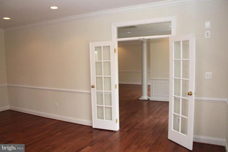 8305 Patapsco Road Pasadena, MD 21122 - Photo 25 of 26 Living Room