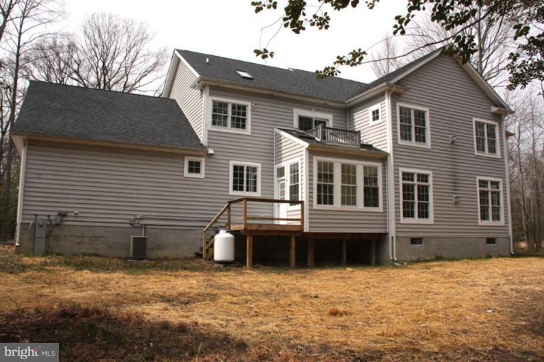 8305 Patapsco Road Pasadena, MD 21122 - Photo 10 of 26 Exterior (Rear)