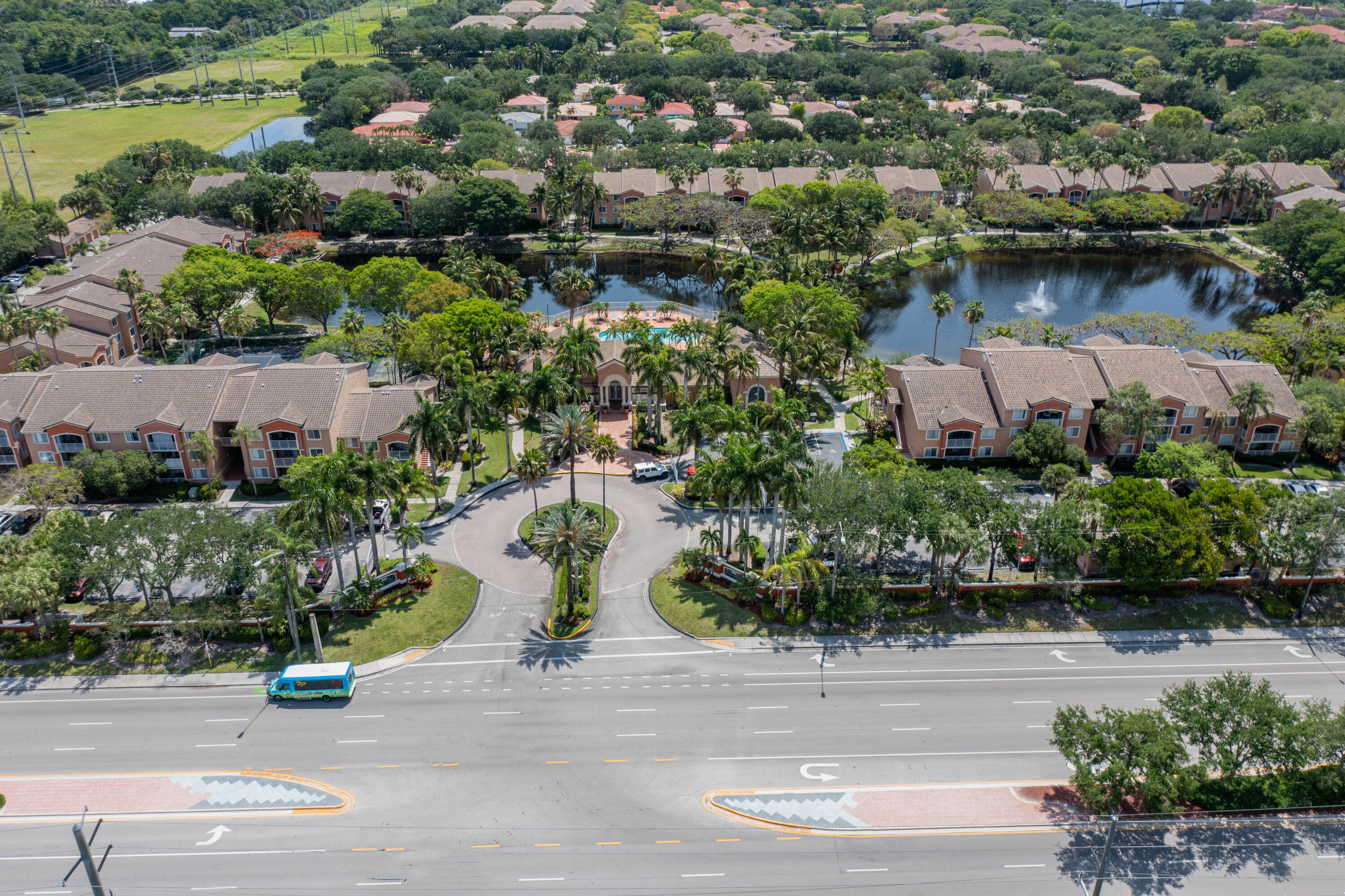 3844 Lyons Road, Unit 1014 Pompano Beach, FL 33073 - Photo 10 of 40 3844 Lyons Rd #101_Pics_10_Arturo Ruesta