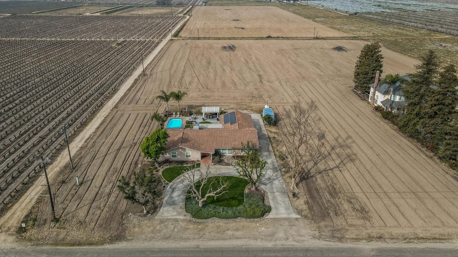 6233 South Armstrong Avenue Fowler, CA 93625 - Photo 27 of 30 a view of outdoor space and yard
