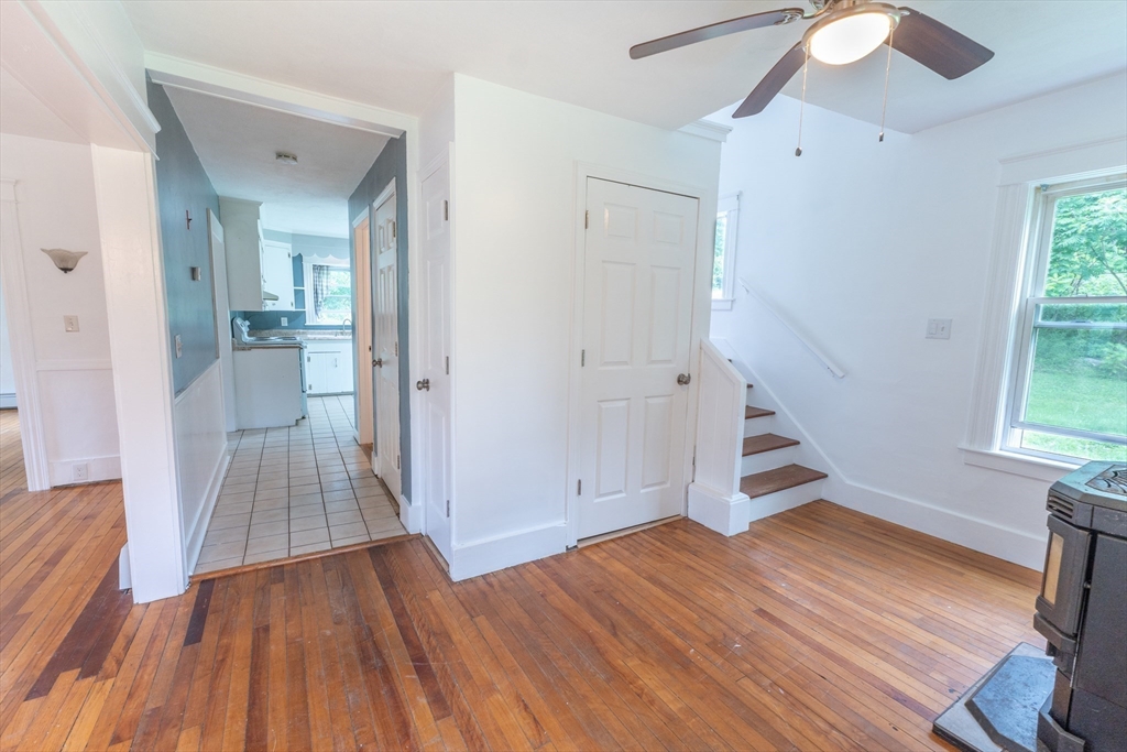 36 Old Worcester Road Charlton, MA 01507 - Photo 17 of 36 Gallery Image 17