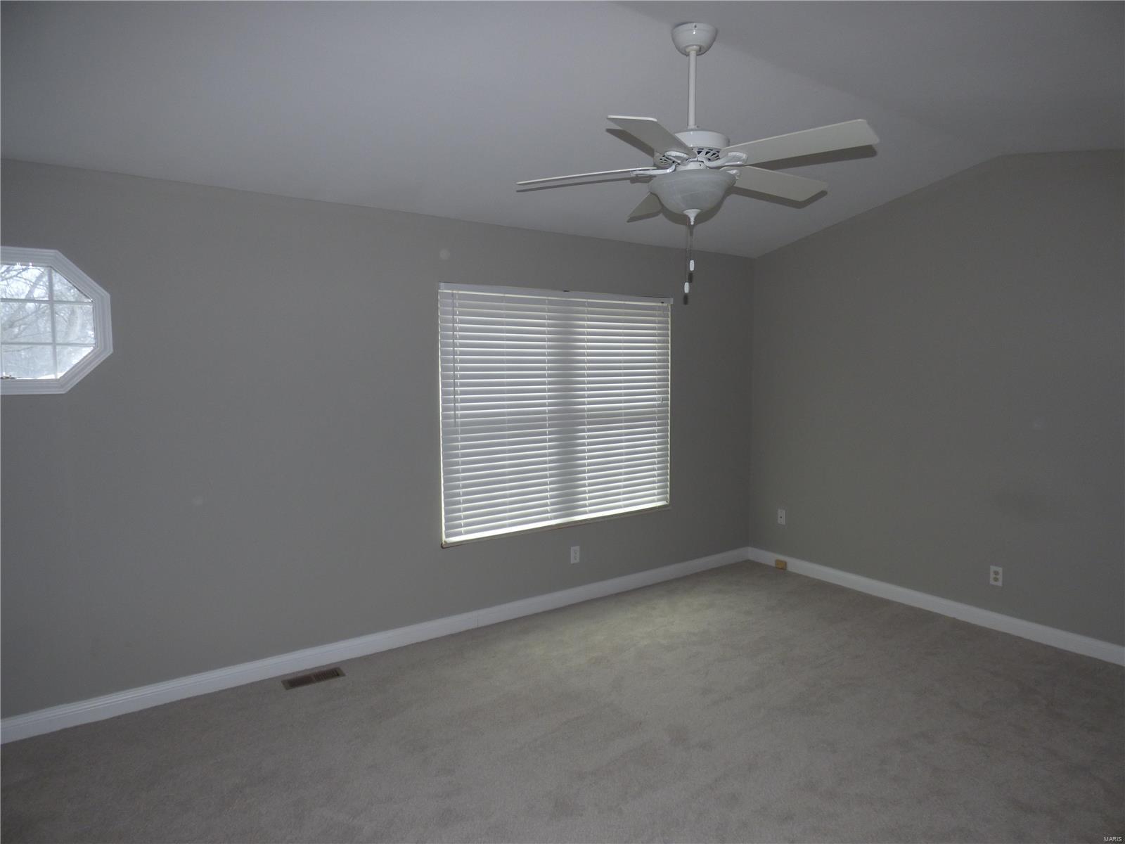 601 Rustic Valley Drive Ballwin, MO 63021 - Photo 10 of 20