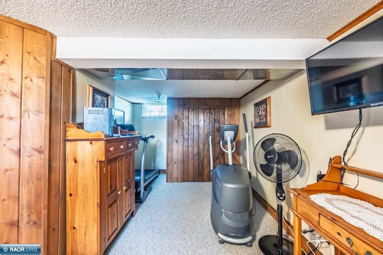 10722 Maturi Road Hibbing, MN 55746 - Photo 28 of 48