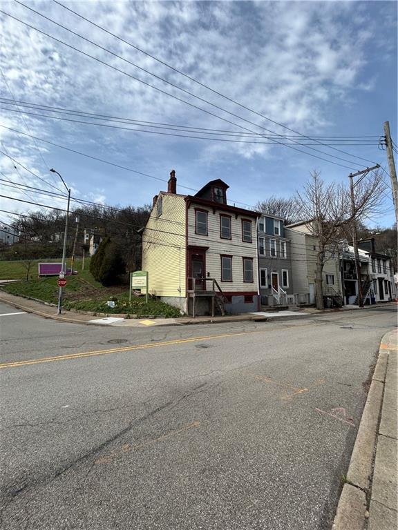 1000 Spring Garden Avenue Pittsburgh, PA 15212 - Photo 17 of 17 front view of a house with a street