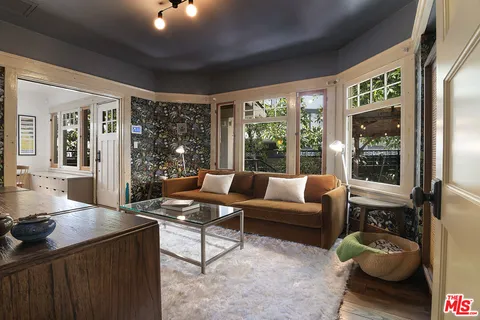 $1,650,000 | 1130 Electric Avenue, Venice, CA 90291