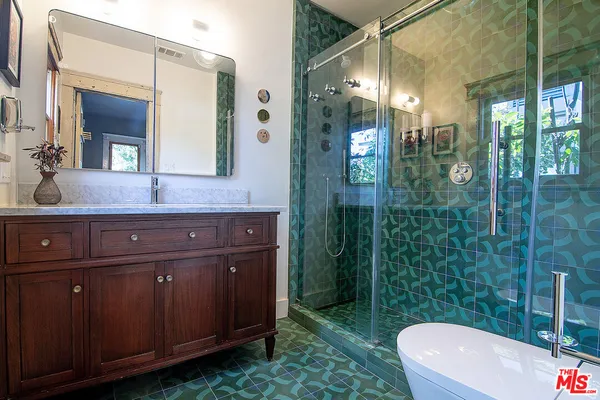 $1,650,000 | 1130 Electric Avenue, Venice, CA 90291