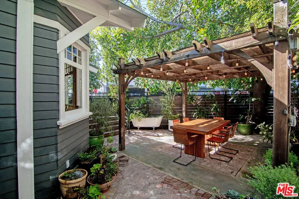 $1,650,000 | 1130 Electric Avenue, Venice, CA 90291