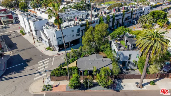 $1,650,000 | 1130 Electric Avenue, Venice, CA 90291