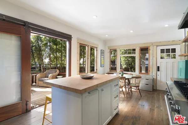 $1,650,000 | 1130 Electric Avenue, Venice, CA 90291