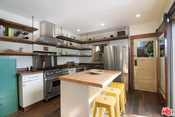 $1,650,000 | 1130 Electric Avenue, Venice, CA 90291