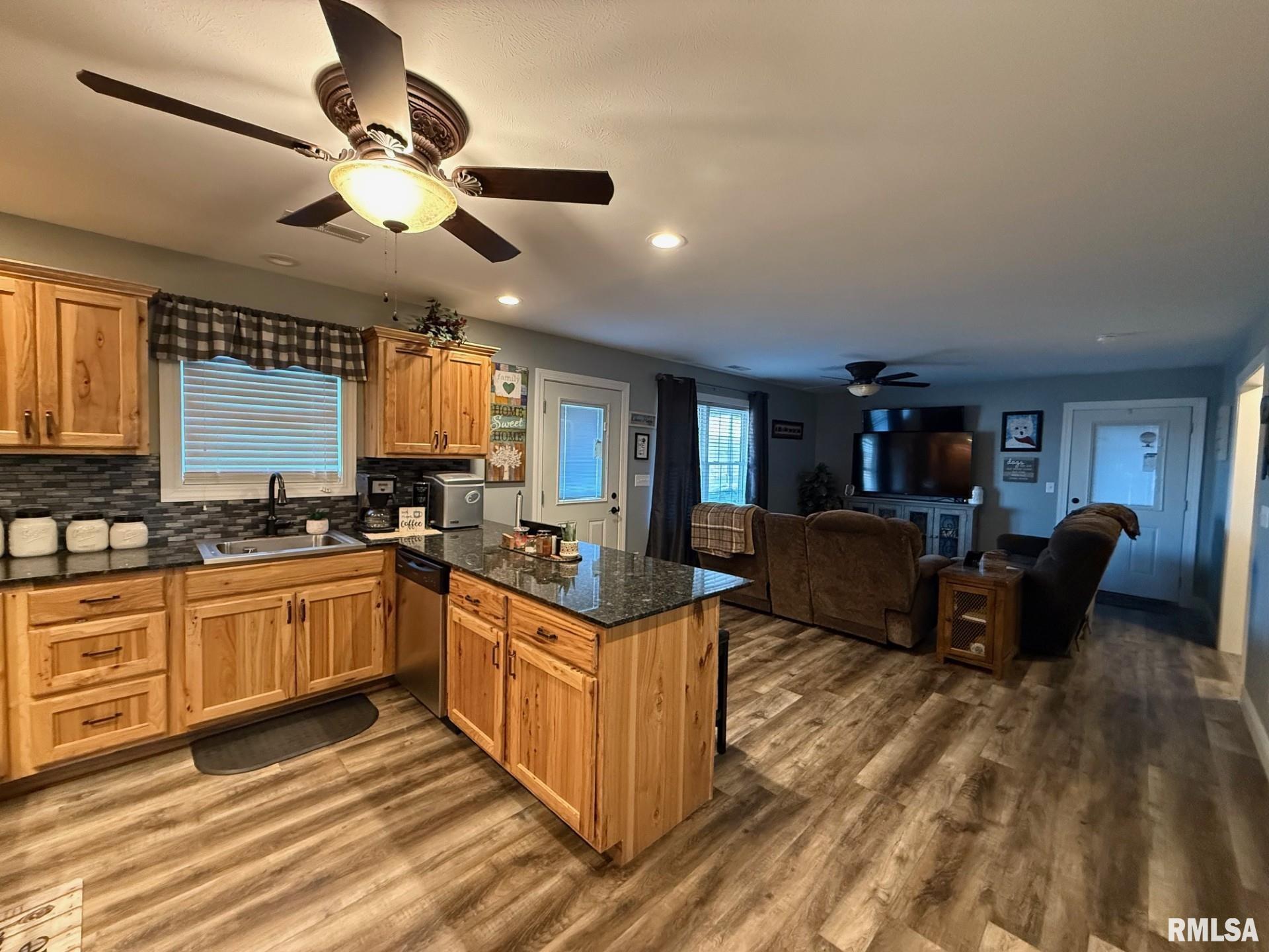 75 Bedrock Ridge, Unit B Elkville, IL 62932 - Photo 11 of 19