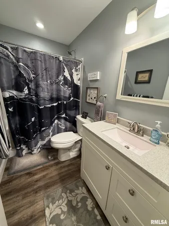 $138,000 | 75 Bedrock Ridge, Unit B, Elkville, IL 62932