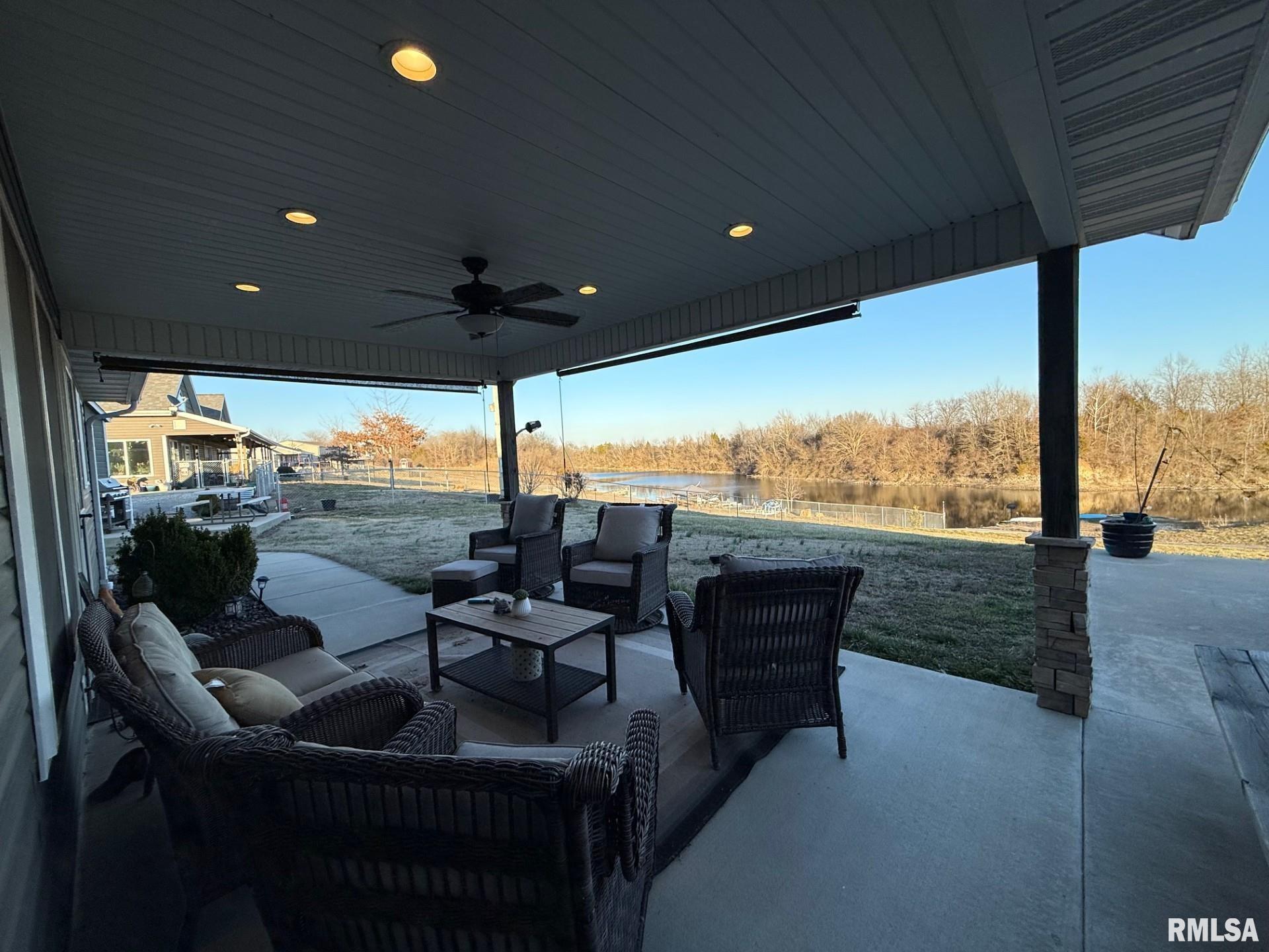 75 Bedrock Ridge, Unit B Elkville, IL 62932 - Photo 5 of 19