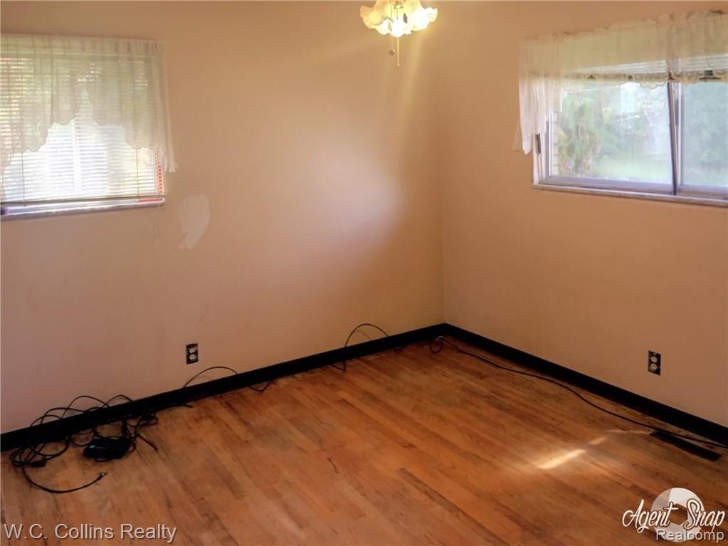 75189 Van Dyke Road Romeo, MI 48065 - Photo 8 of 26 Bedroom 1