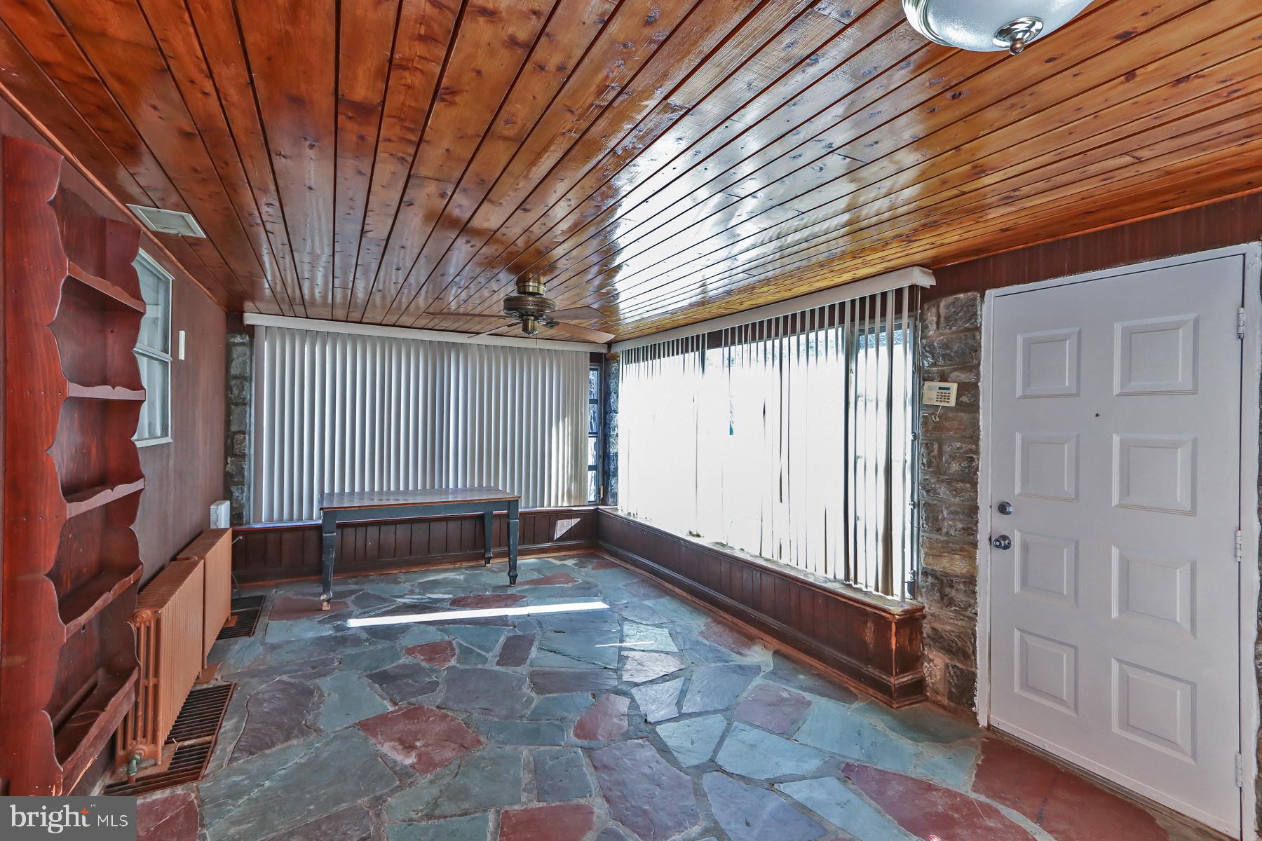 954 South Main Road Vineland, NJ 08360 - Photo 35 of 42 Sun room