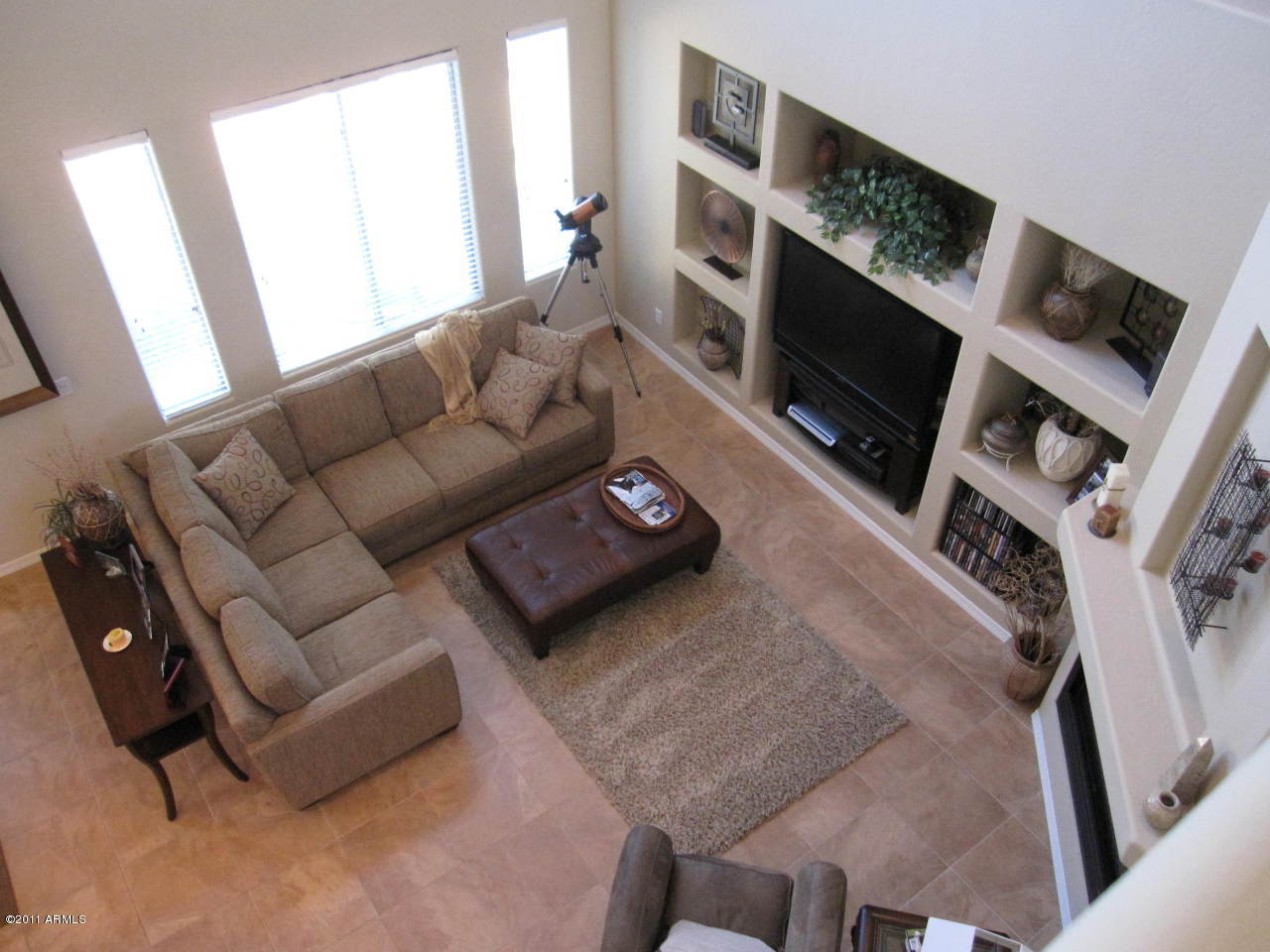3974 East Hashknife Road Phoenix, AZ 85050 - Photo 5 of 20 Living Room