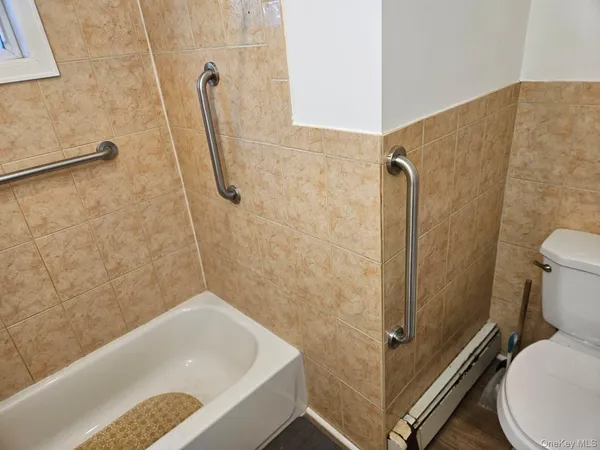 $3,500 | 56 Applegate Drive, Central Islip, NY 11722