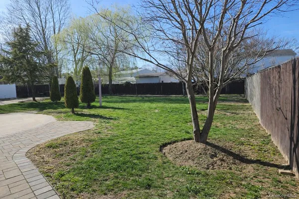 $3,500 | 56 Applegate Drive, Central Islip, NY 11722